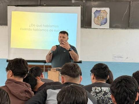 Charla en una escuela secundaria